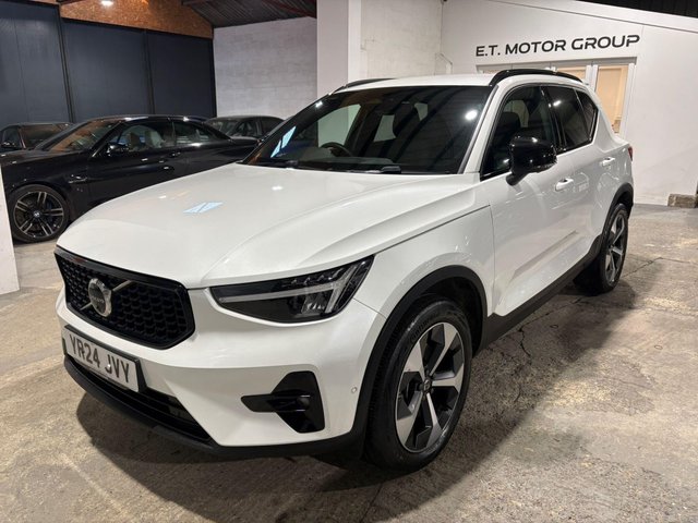 View our VOLVO XC40