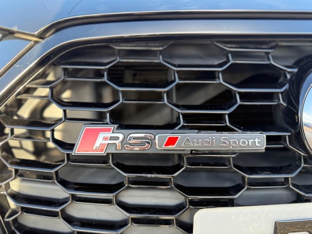 2018 AUDI RS3 - Photo 12