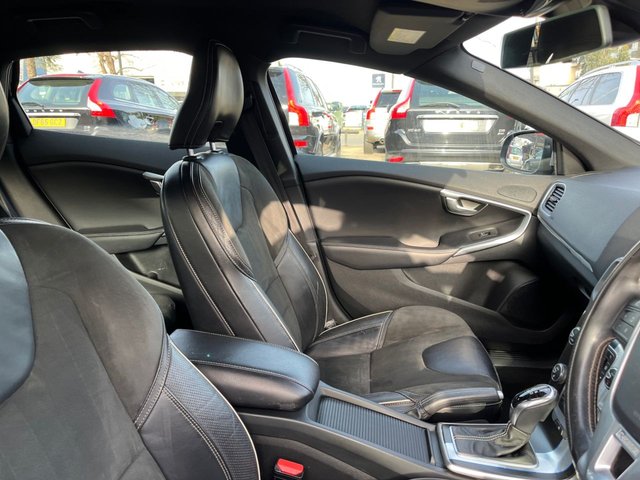 2015 Volvo V40 1.5L R-Design Nav 5dr - Photo 11