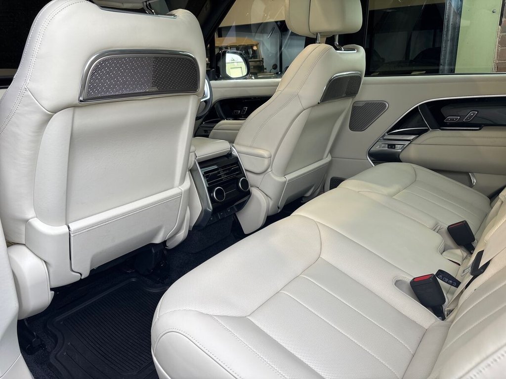 USED 2025 25 LAND ROVER RANGE ROVER 4.4 P530 V8 Autobiography SUV 5dr Petrol Auto 4WD Euro 6 (s/s) (LWB, 7Seat) (530 ps) VAT Q|1 OWNER|ELECTRIC TOW BAR