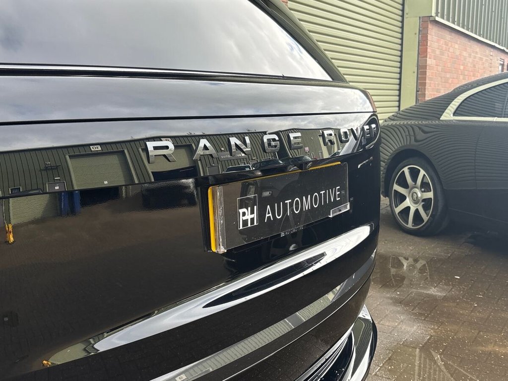 USED 2025 25 LAND ROVER RANGE ROVER 4.4 P530 V8 Autobiography SUV 5dr Petrol Auto 4WD Euro 6 (s/s) (LWB, 7Seat) (530 ps) VAT Q|1 OWNER|ELECTRIC TOW BAR