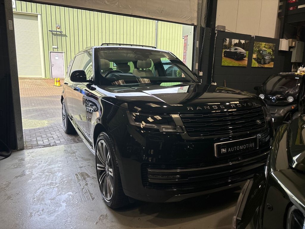 USED 2025 25 LAND ROVER RANGE ROVER 4.4 P530 V8 Autobiography SUV 5dr Petrol Auto 4WD Euro 6 (s/s) (LWB, 7Seat) (530 ps) VAT Q|1 OWNER|ELECTRIC TOW BAR