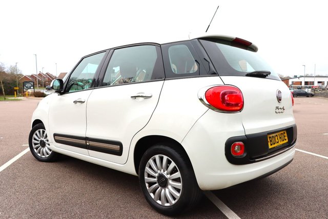 2013 FIAT 500L - Photo 3