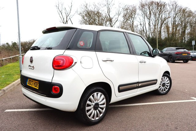 2013 FIAT 500L - Photo 10