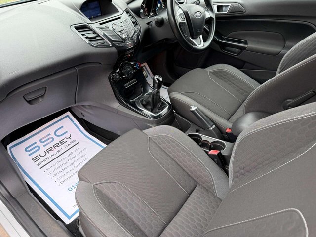 2016 Ford Fiesta - Photo 5