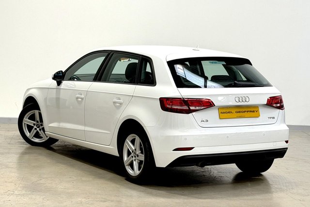 2017 AUDI A3 1.0 TFSI SE Sportback 5dr Petrol Manual Euro 6 (s/s) (116 ps) - £20 ROAD TAX - Photo 2