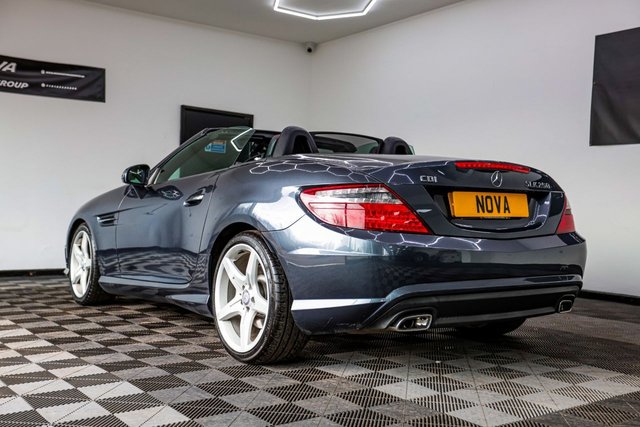 2012 Mercedes-Benz Slk 2.1L Amg Sport 2dr - Photo 12
