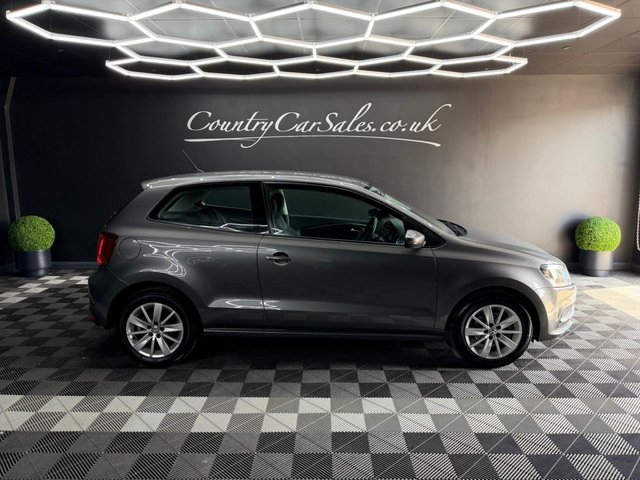 View our VOLKSWAGEN POLO