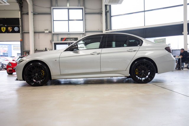 2017 BMW 3 Series 3L M Sport 4dr - Photo 8