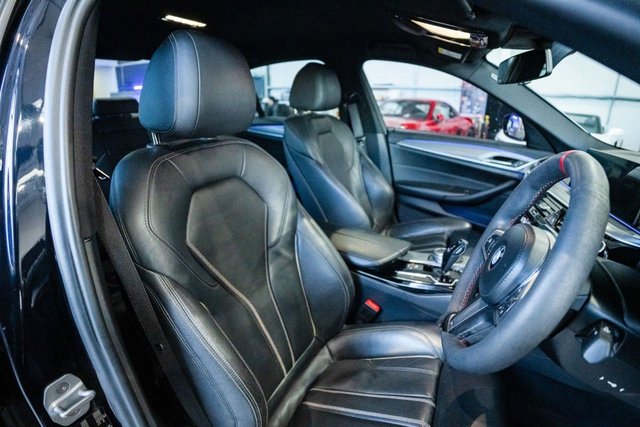 2017 BMW 5 Series 3L M Sport 4dr - Photo 3