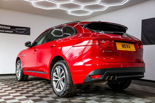 2020 Jaguar F-Pace 2L R-Sport 5dr - Photo 12