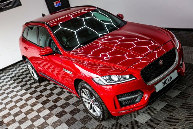 2020 Jaguar F-Pace 2L R-Sport 5dr - Photo 4