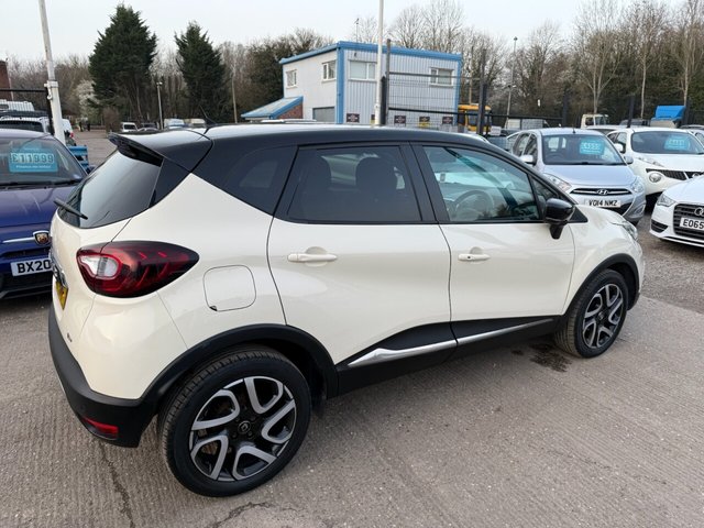 2017 RENAULT CAPTUR 0.9 TCe ENERGY Dynamique S Nav SUV 5dr Petrol Manual Euro 6 (s/s) (90 ps) - Photo 3