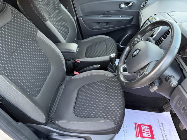 2017 RENAULT CAPTUR 0.9 TCe ENERGY Dynamique S Nav SUV 5dr Petrol Manual Euro 6 (s/s) (90 ps) - Photo 10