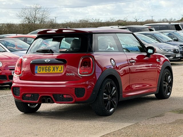 2016 MINI Hatch 2L Cooper S Works 3dr - Photo 6