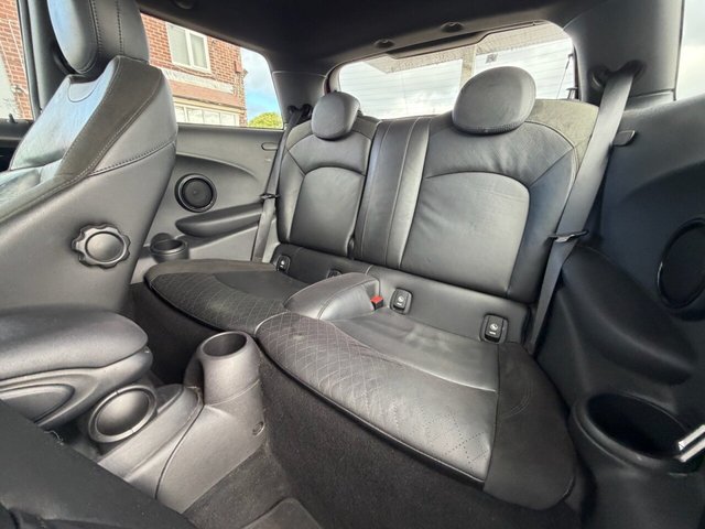 2016 MINI Hatch 2L Cooper S Works 3dr - Photo 8