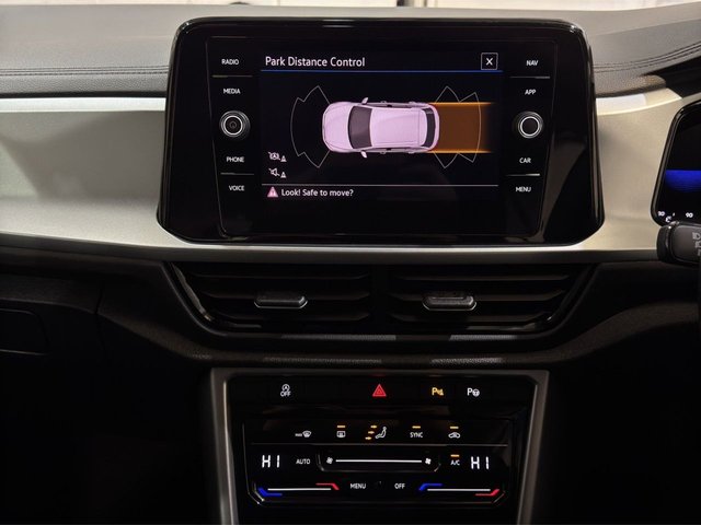 2022 Volkswagen T-Roc 1.5L Life 5dr - Photo 10