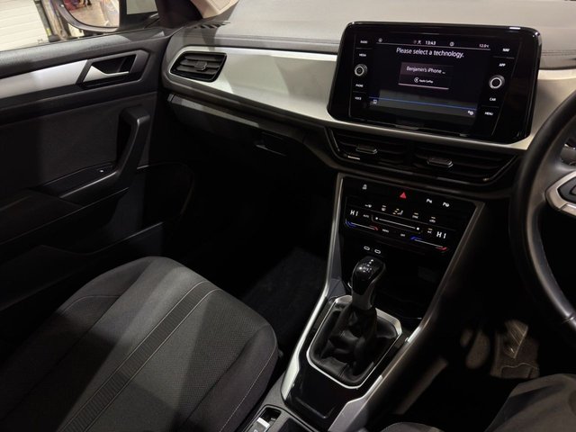 2022 Volkswagen T-Roc 1.5L Life 5dr - Photo 11