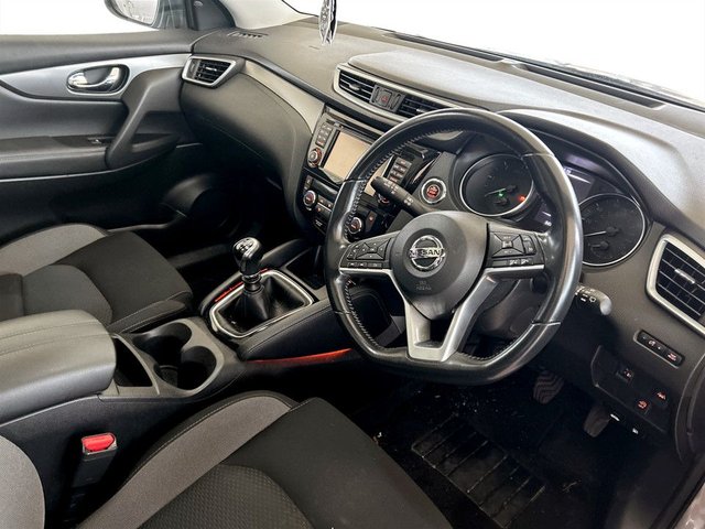 View our NISSAN QASHQAI
