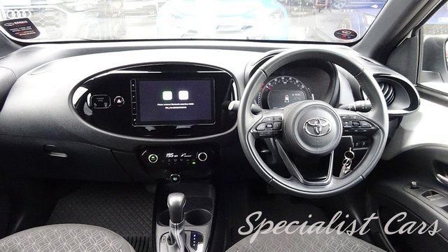 2024 TOYOTA AYGO X - Photo 8