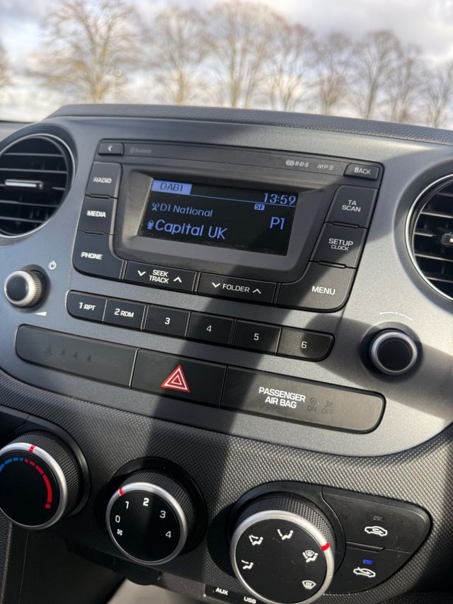 2017 Hyundai I10 1.2L Se 5dr - Photo 12