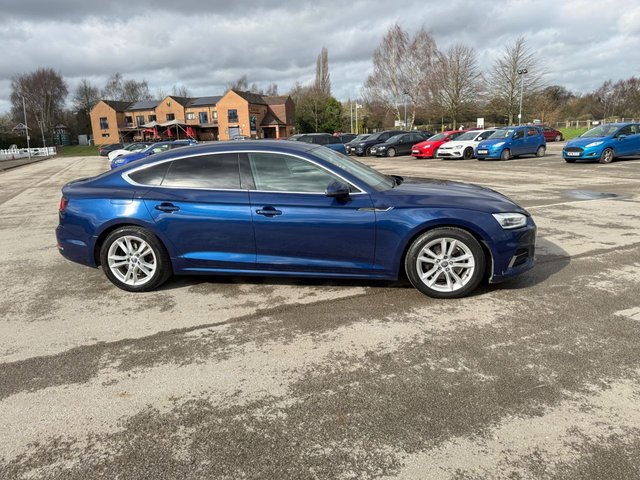 2017 Audi A5 2L Sport 5dr - Photo 2