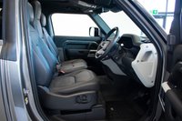 USED 2022 71 LAND ROVER DEFENDER 3.0 D250 MHEV HSE SUV 3dr Diesel Auto 4WD Euro 6 (s/s) (250 ps) Air Susp, Jump Seat, Tow Bar