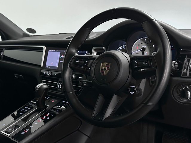 2022 Porsche Macan 2.9L S 5dr - Photo 4
