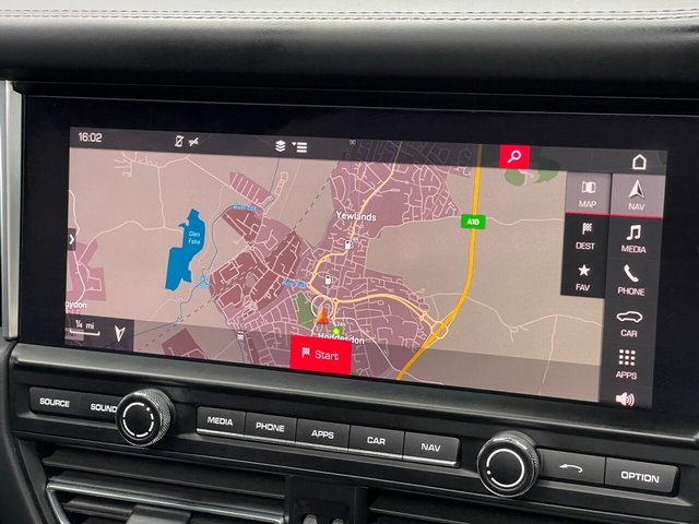 2019 Porsche Macan 3L S 5dr - Photo 9