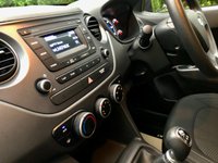USED 2017 17 HYUNDAI I10 1.0 SE Hatchback 5dr Petrol Manual Euro 6 (66 ps) ONLY 5,200 MILES-YES 5,200 MILES WITH 1 ELDERLY LADY OWNER FROM NEW + 20 A YEAR ROAD TAX//AIRCON//BLUETOOTH//DAB//X4 ELECTRIC WINDOWS//GARAGED FROM NEW STUNNING CONDITION//X2 REMOTE KEYS/HYUNDAI/SPECIALIST SERVICE STAMPS X8 Euro 6 (66 ps) ONLY 5,200 MILES-YES 5,200 MILES WITH 1 ELDERLY LADY OWNER FROM NEW + 20 A YEAR ROAD TAX//AIRCON//BLUETOOTH//DAB//X4 ELECTRIC WINDOWS//GARAGED FROM NEW STUNNING CONDITION//X2 REMOTE KEYS/HYUNDAI/SPECIALIST SERVICE STAMPS X8//CRUISE CONTROL