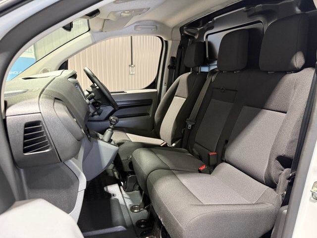 2022 VAUXHALL VIVARO - Photo 6