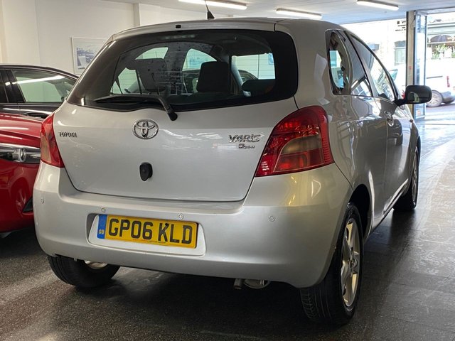2006 TOYOTA YARIS 1.3 VVT-i T Spirit Hatchback 3dr Petrol Manual (141 g/km, 85 bhp) - Photo 8