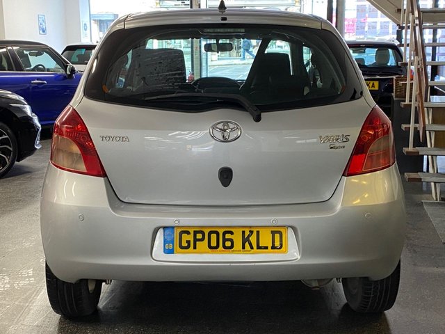 2006 TOYOTA YARIS 1.3 VVT-i T Spirit Hatchback 3dr Petrol Manual (141 g/km, 85 bhp) - Photo 9