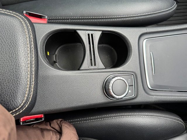 2016 Mercedes-Benz GLA - Photo 11