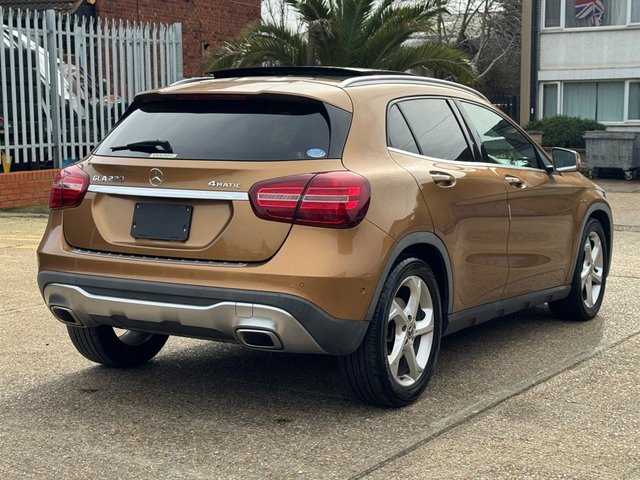 2016 Mercedes-Benz GLA - Photo 4