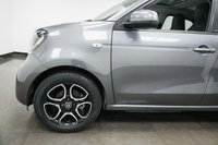 USED 2018 18 SMART FORFOUR EQ 17.6kWh Prime (Premium Plus) Auto 5dr Panoramic Roof, Black Leather