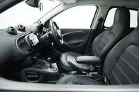 USED 2018 18 SMART FORFOUR EQ 17.6kWh Prime (Premium Plus) Auto 5dr Panoramic Roof, Black Leather