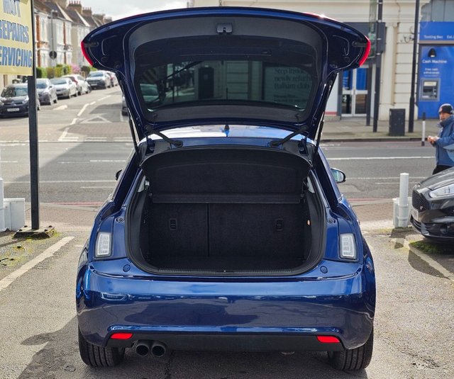 2012 AUDI A1 - Photo 10