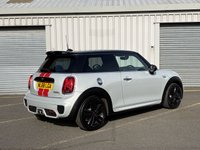 USED 2018 68 MINI HATCH 2.0 Cooper S Hatchback 3dr Petrol Manual Euro 6 (s/s) (192 ps) SAT NAV