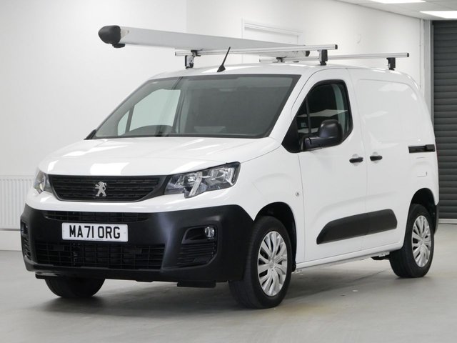 View our Peugeot Partner 1.5 BLUEHDI 100 BHP PROESSIONAL PREMIUM 