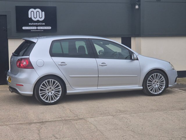 2021 VOLKSWAGEN GOLF R32 - Photo 5