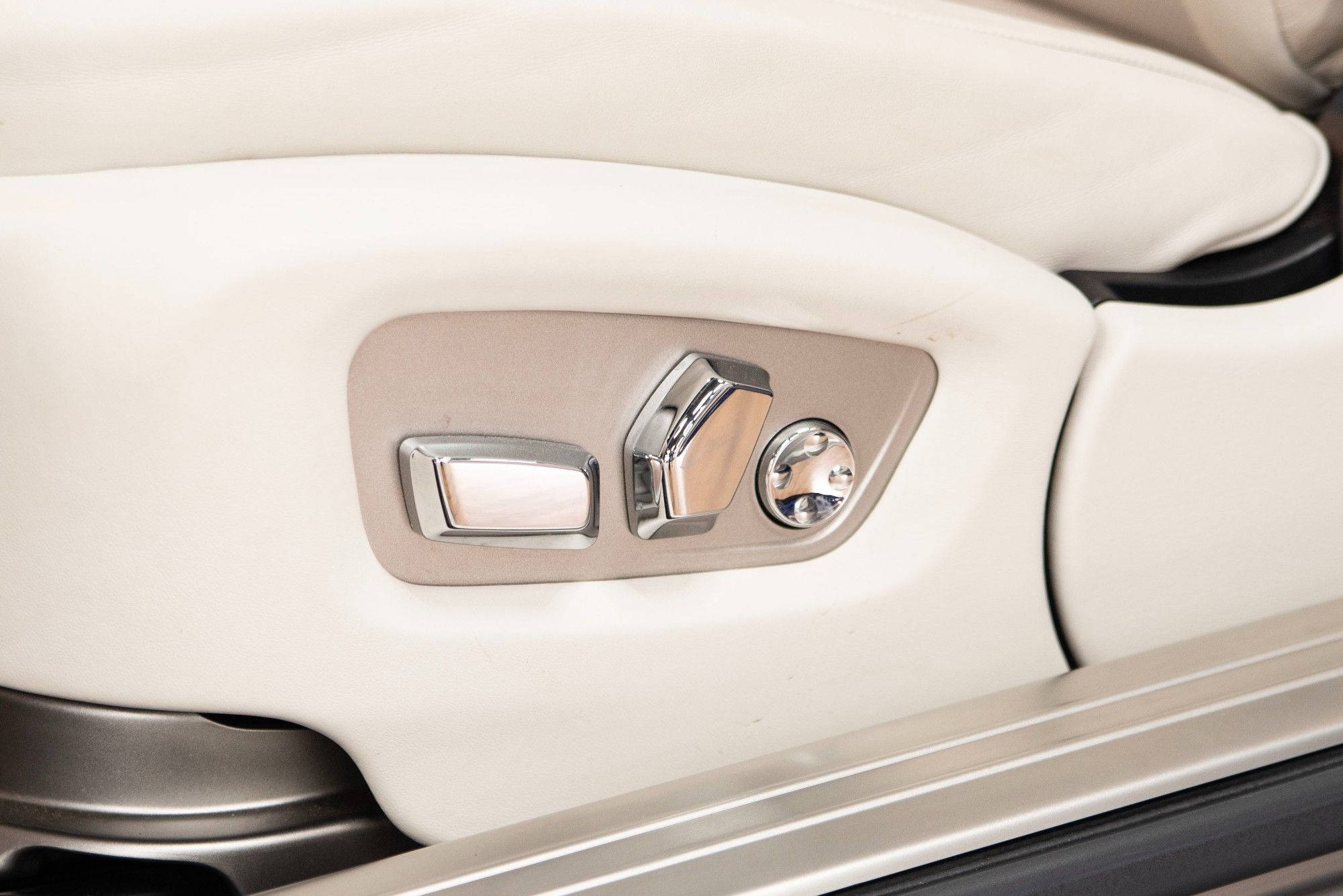USED 2014 14 ROLLS-ROYCE WRAITH 6.6 V12 Coupe  
