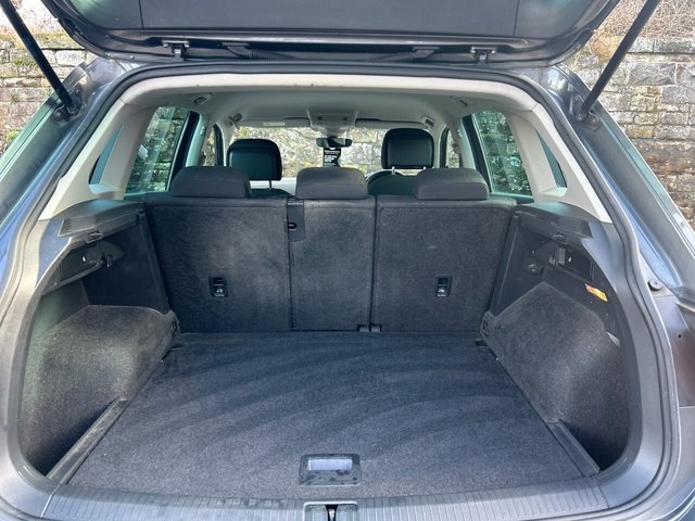 2018 Volkswagen Tiguan 1.4L SE Navigation 5dr - Photo 9