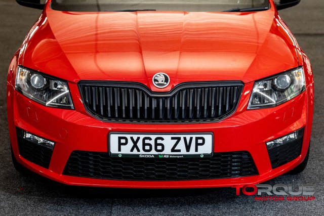 2016 SKODA OCTAVIA 2.0 TDI vRS Hatchback 5dr Diesel Manual Euro 6 (s/s) (SNav) (184 ps) - Photo 4