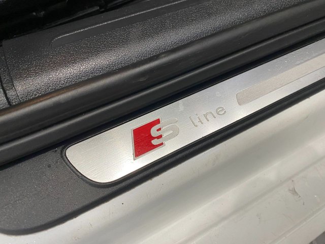 2012 Audi A4 2L Black Edition 4dr - Photo 11