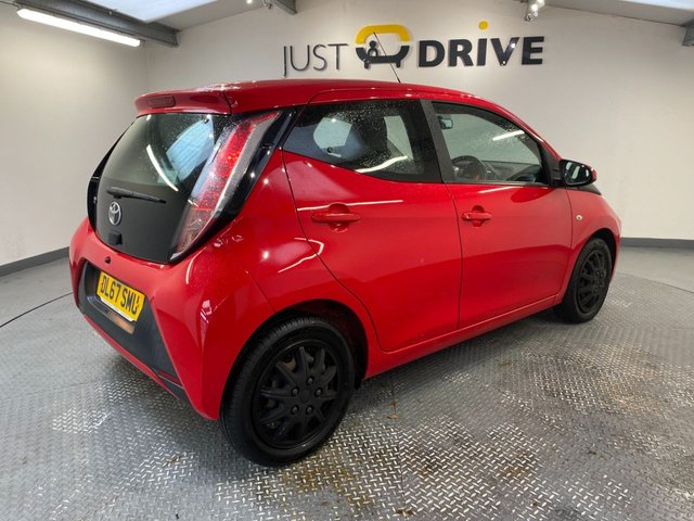 2018 Toyota Aygo 1L X-Play 5dr - Photo 5