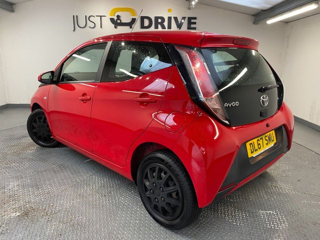2018 Toyota Aygo 1L X-Play 5dr - Photo 3