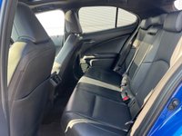 USED 2021 21 LEXUS UX 300e 54.3kWh SUV 5dr Electric Auto (204 ps) HEADS UP DISPLAY + NAV