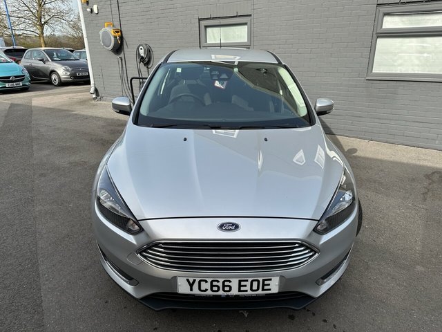 2016 FORD FOCUS - Photo 4