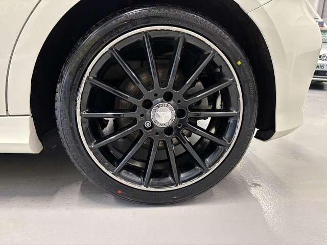 2015 Mercedes-Benz A-Class 1.5L Amg Night Edition 5dr - Photo 11